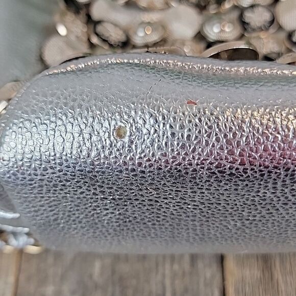 Unbranded silver metallic button studded drawstring shoulder bag - Picture 13 of 15